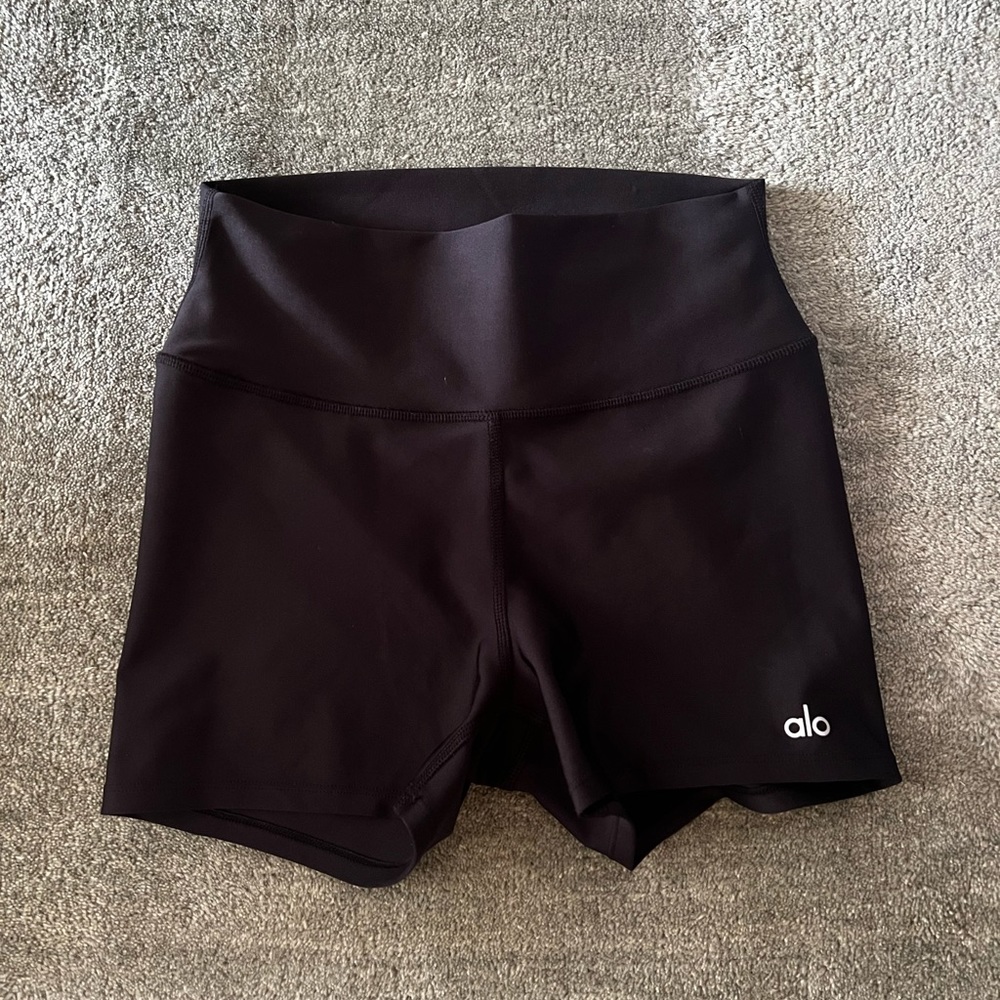 Alo 3” high waisted bike shorts